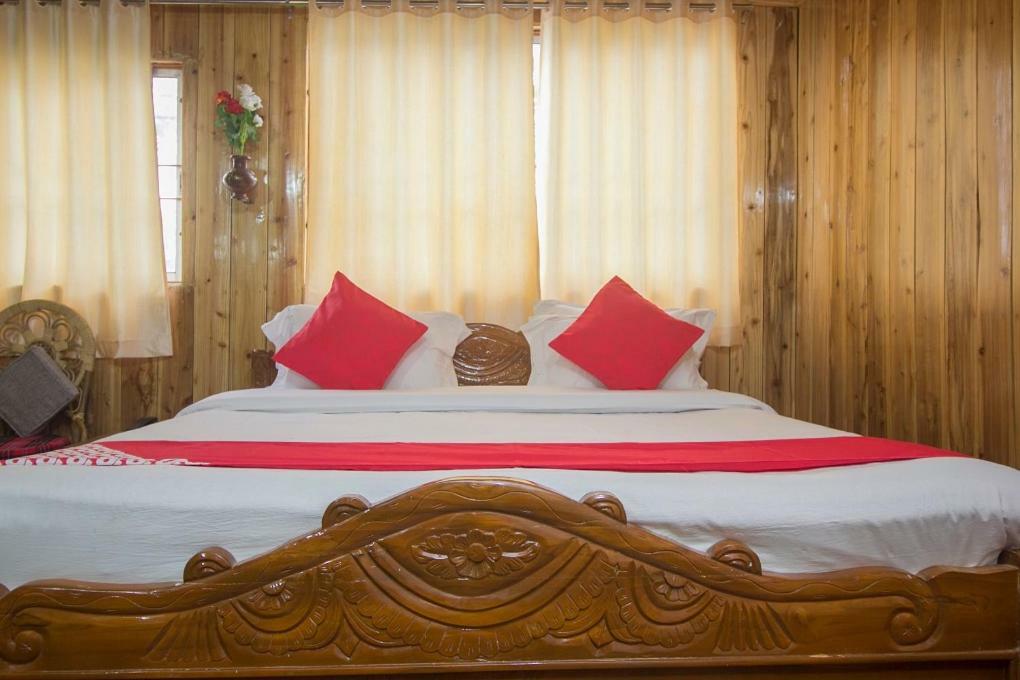 Nirala Guest House Дарджилинг Екстериор снимка