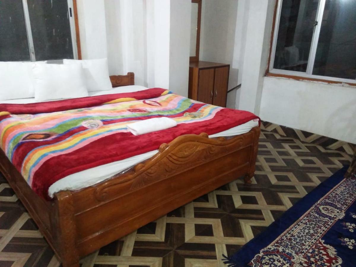 Nirala Guest House Дарджилинг Екстериор снимка